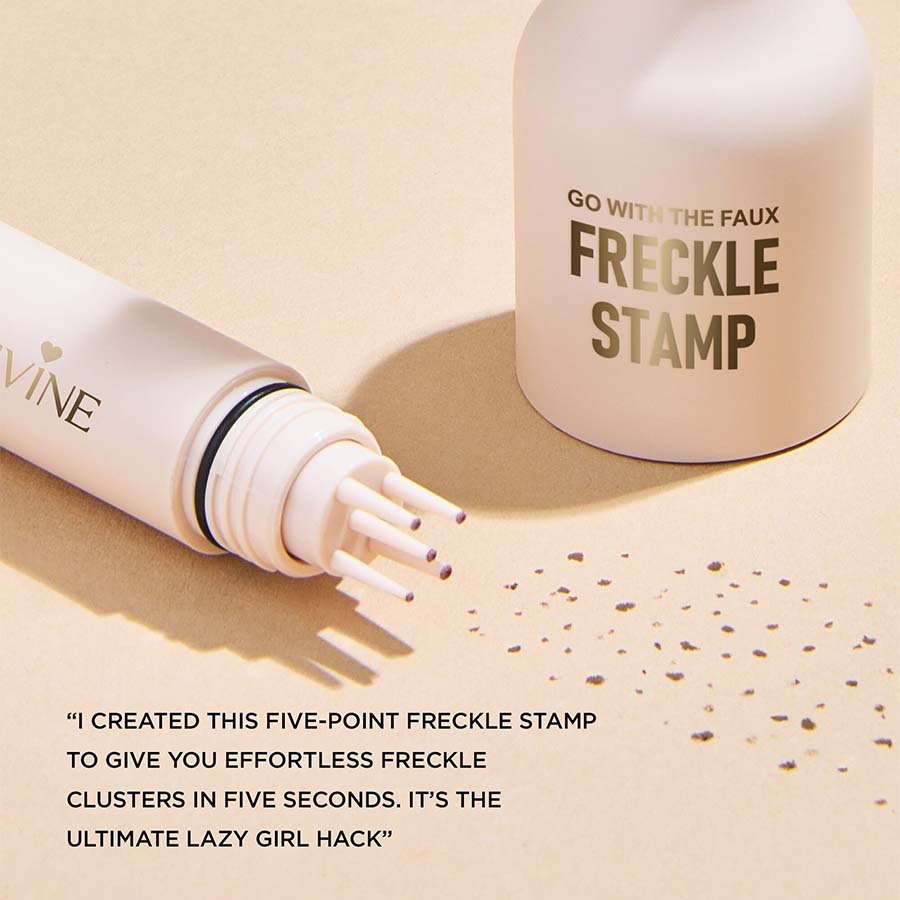 Freckle Stamp Pen,Fake Freckles Stain Marker Pencil Tool for Natural and Lifelike Sunkissed Face Freckle Makeup for Waterproof and Long-Lasting